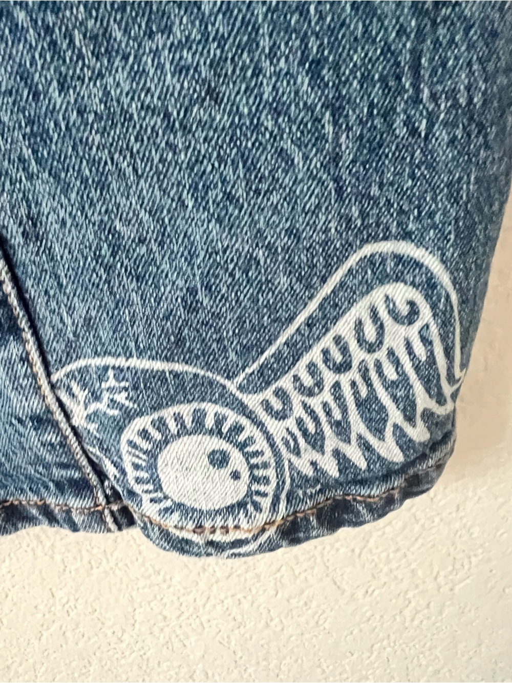 Von Dutch Y2K Seamed Bootcut Jeans NWT Sz 27 Logo Patch Graphic Low Rise - Picture 11 of 13